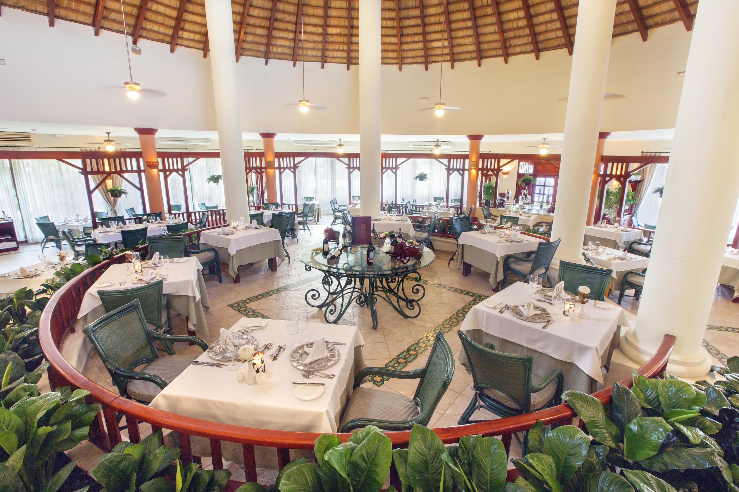 Bahia Principe Grand Bavaro Πούντα Κάνα Εξωτερικό φωτογραφία The restaurant at the hotel